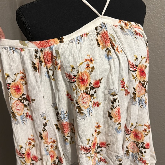 Perfect Springtime Top - Picture 4 of 6